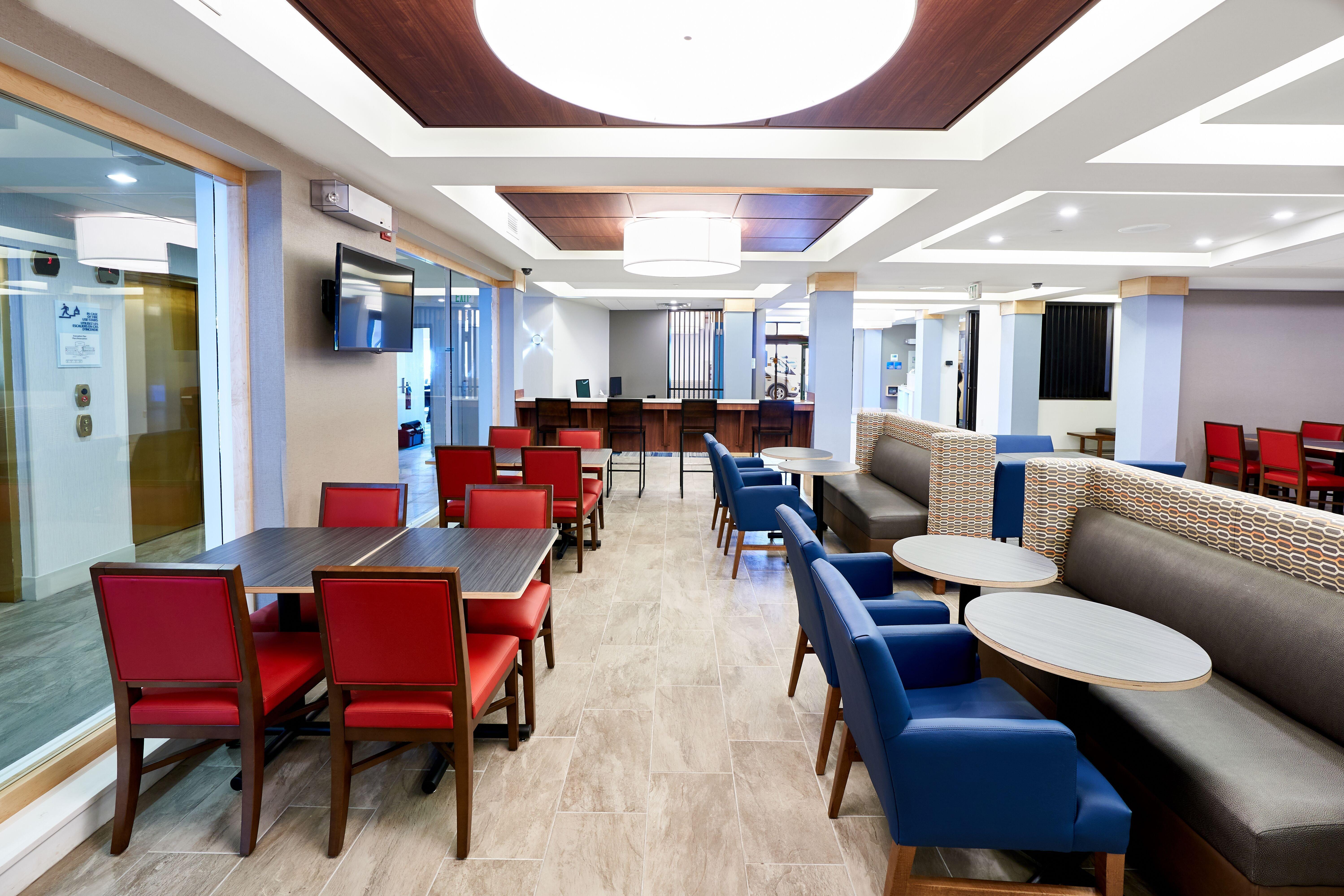 Holiday Inn Express Hotel & Suites Dieppe Airport By Ihg Монктон Экстерьер фото